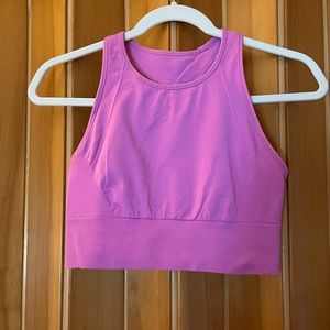 Lululemon pink bra/crop top